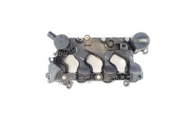 Cylinder head cover (9)