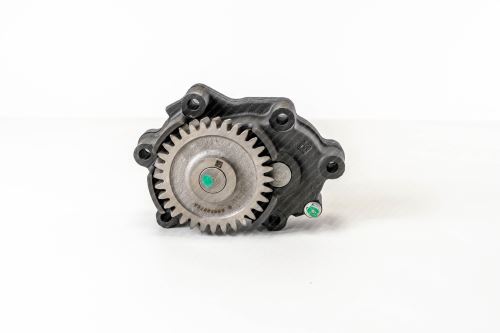 Oil Pump CURSOR 8 504155932