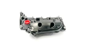 Kryt hlavy válců motoru Land Rover Discovery LR019611 (2)